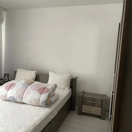 Apartment North *